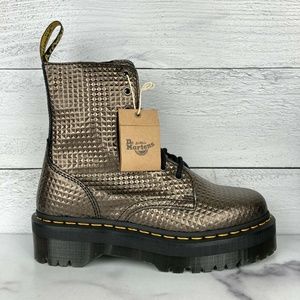 NEW Dr Martens Jadon Stud Embossed Boots Sz 10